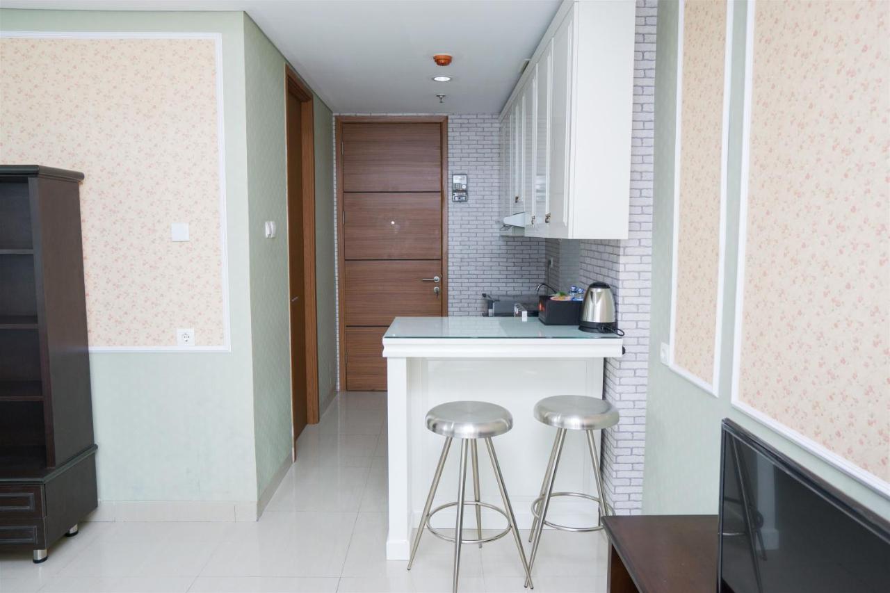 Spacious 1Br Dago Suites Apartment By Travelio Bandung Buitenkant foto